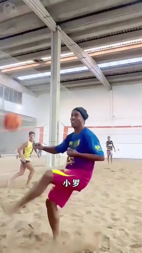 很多球员面
